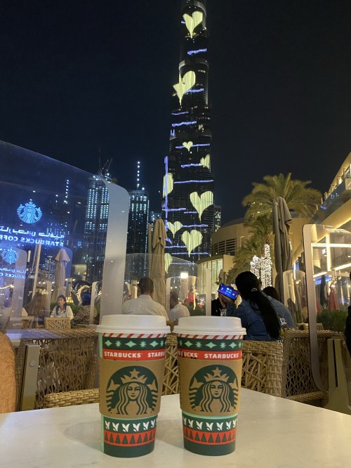 Image dubai, burj khalifa, starbucks new logo 2011, night, drinkware