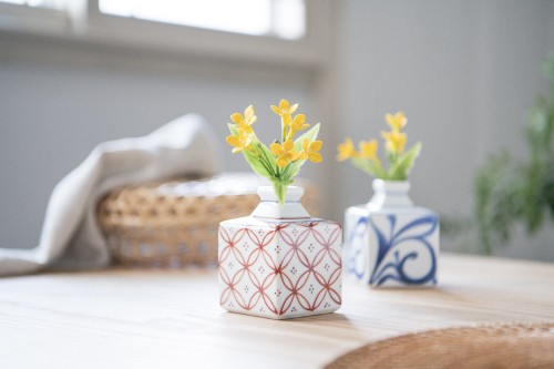 Image vase, table, flower, musubi kiln, ceramic