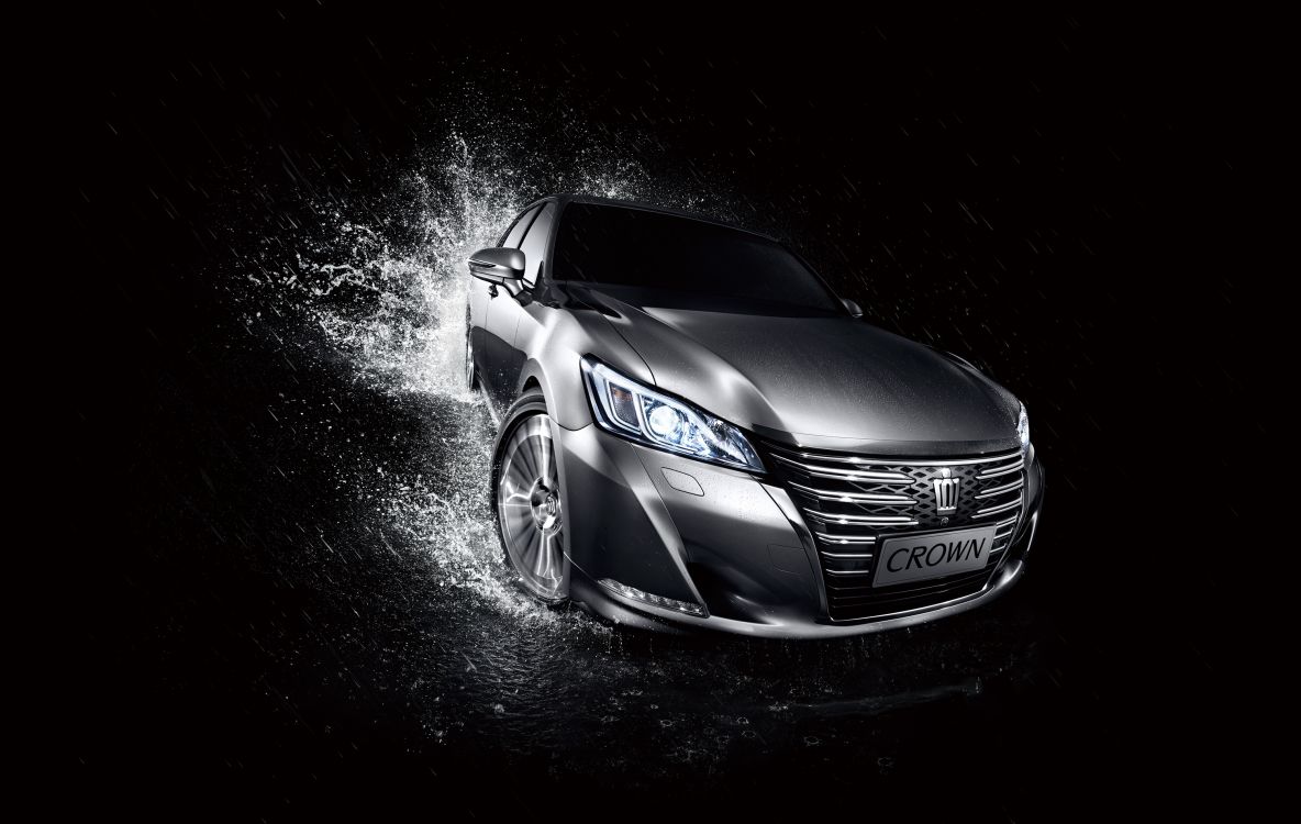 Mercedes Benz Classe C Noire Sur Sol Couvert de Neige. Wallpaper in 3000x1900 Resolution