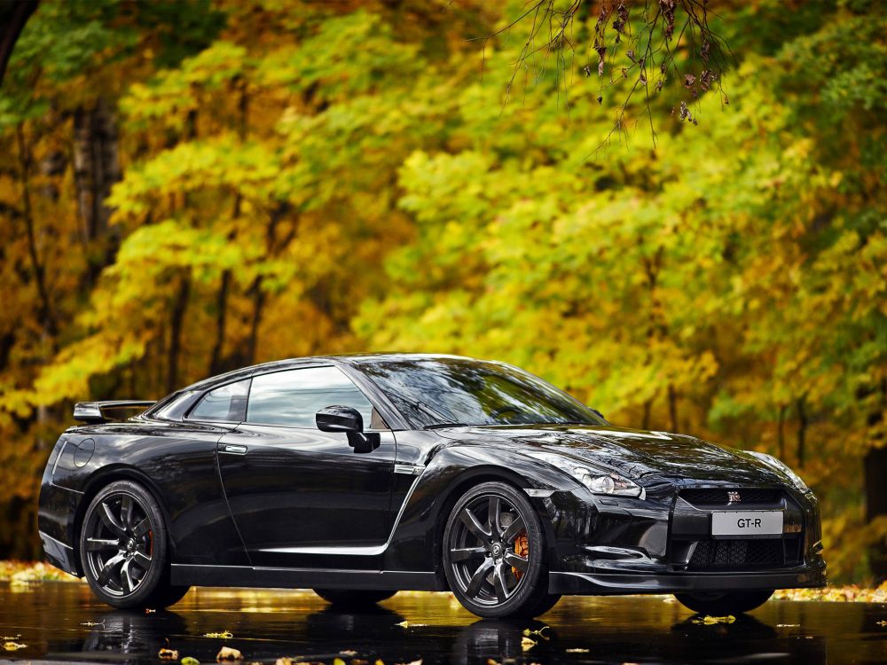 Porsche 911 Negro en la Carretera Durante el Día. Wallpaper in 2048x1536 Resolution