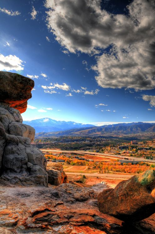 cloud, atmosphere, ecoregion, plant, mountain