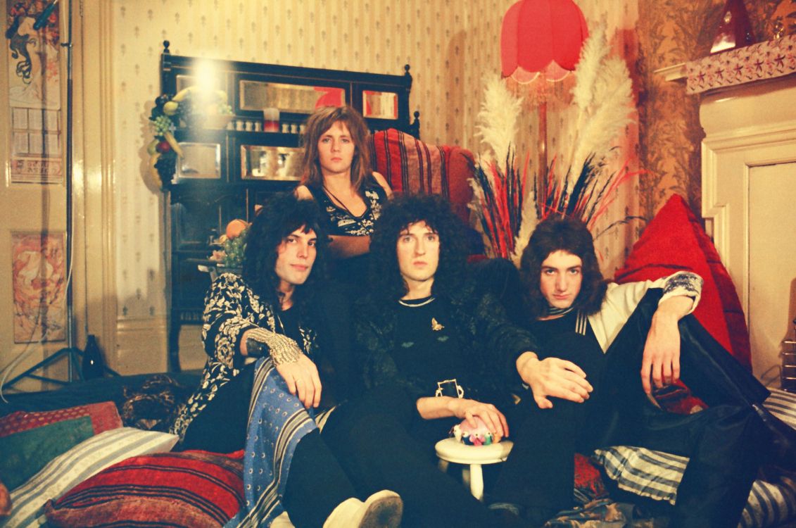 Brian May, Queen, Événement, Amusement, Nous Sommes Les Champions. Wallpaper in 2362x1566 Resolution