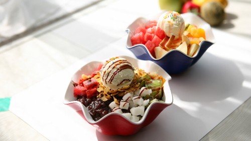 Image red and white ceramic bowl with ice cream