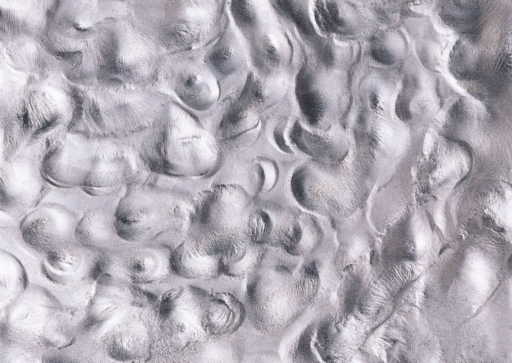 Gotas de Agua Sobre Textil Gris. Wallpaper in 2950x2094 Resolution