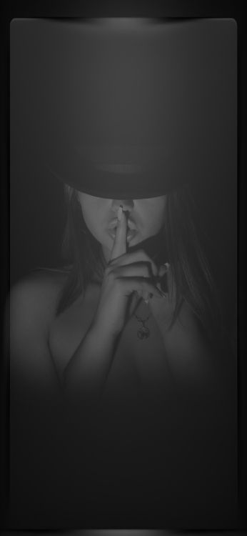 en Blanco y Negro, Accesorio de Moda, Monocromo, Accesorio de Vestuario, Negro. Wallpaper in 1080x2340 Resolution