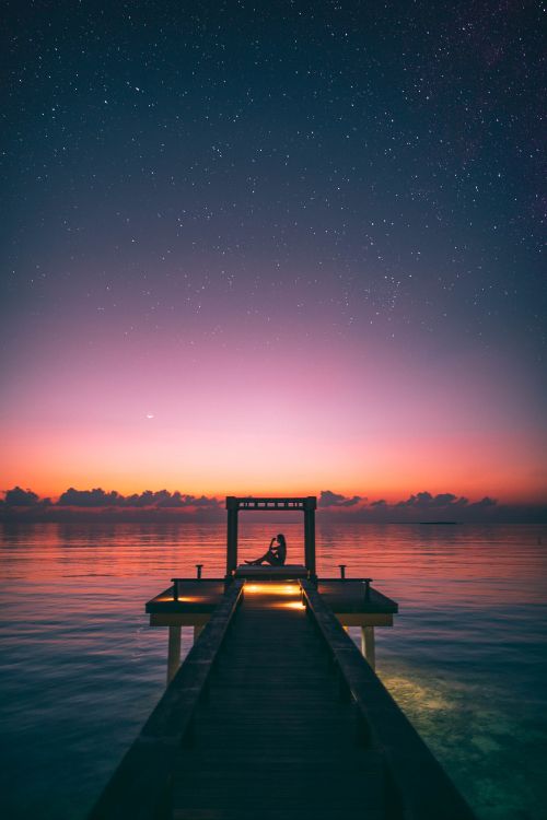 Spotify, Wasser, Horizont, Meer, Nacht. Wallpaper in 3648x5472 Resolution