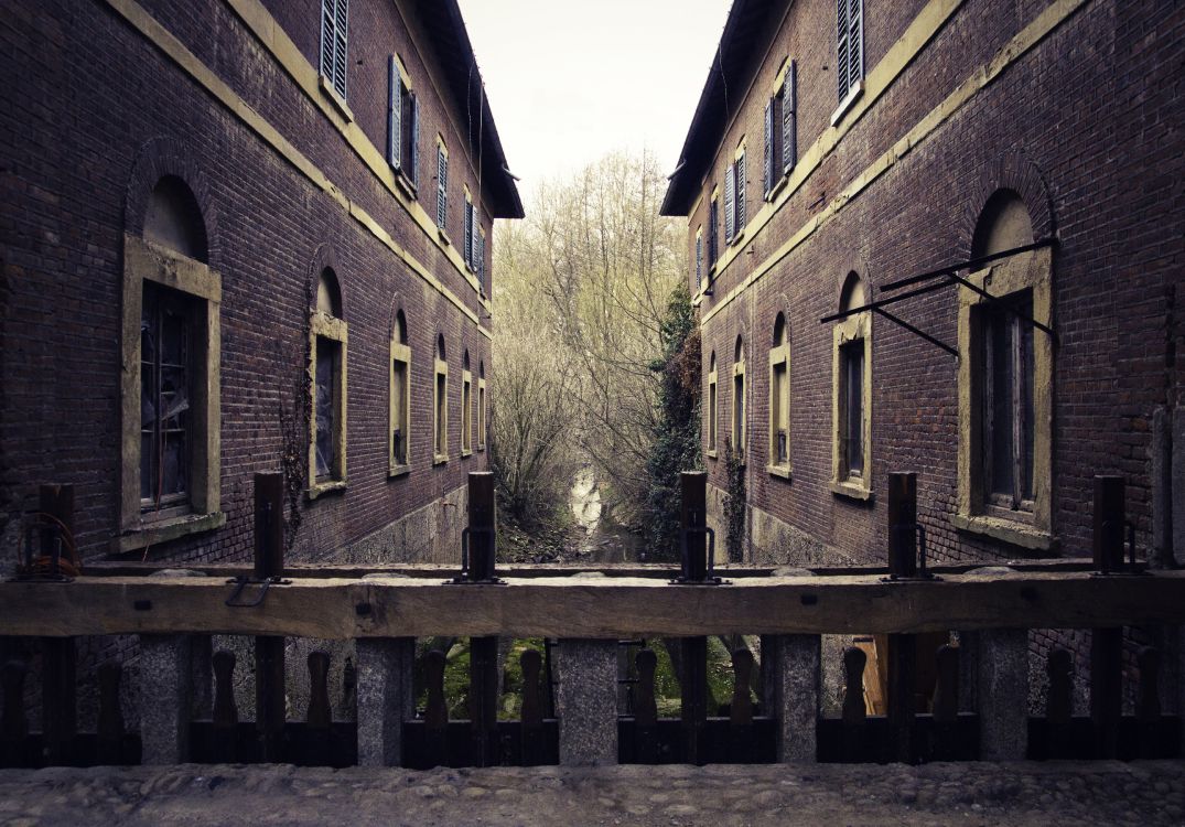 巷子里, 窗口, 的房子, 正面, 天空 壁纸 4952x3452 允许