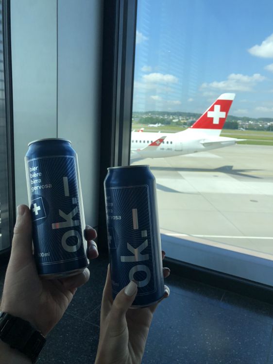 手指, 机场, 空中旅行, 跑道 壁纸 1536x2048 允许