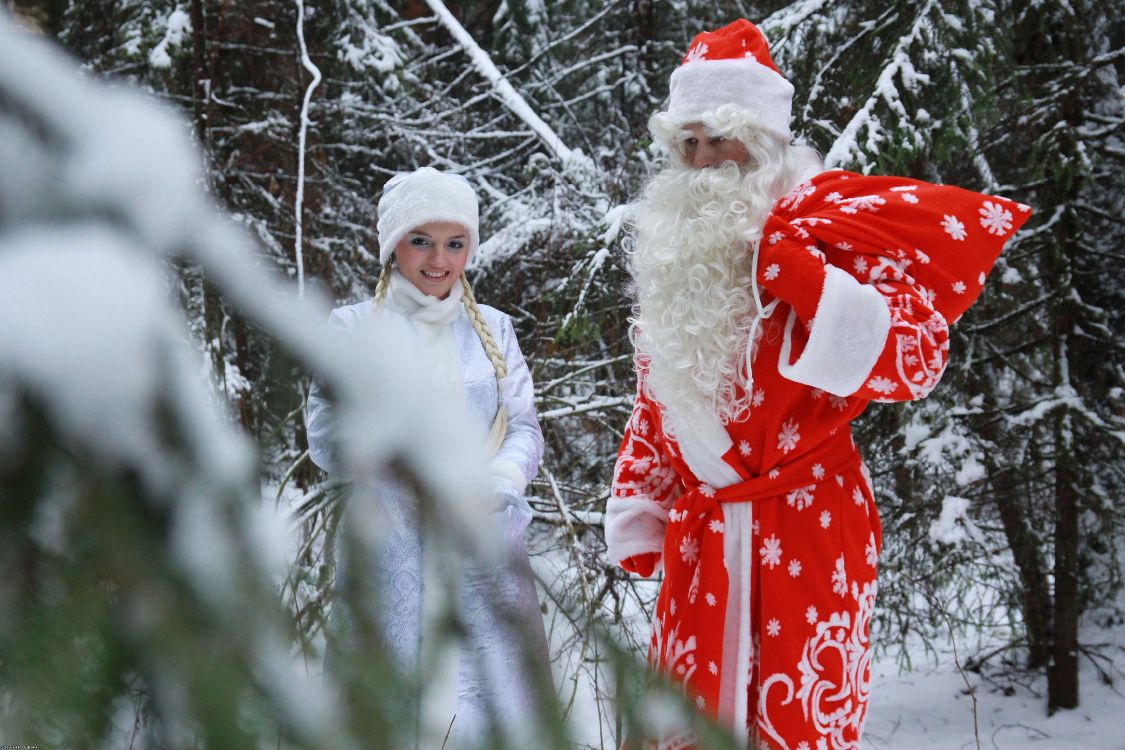 Ded Moroz, Weihnachtsmann, Großvater, Schnee, Winter. Wallpaper in 3456x2304 Resolution
