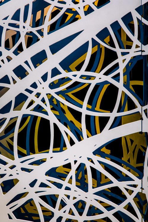 Peinture Abstraite Blanche et Bleue. Wallpaper in 4480x6720 Resolution