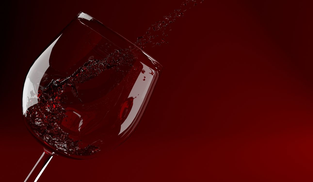 Clear Drinking Glass With Red Liquid. Wallpaper in 3220x1870 Resolution