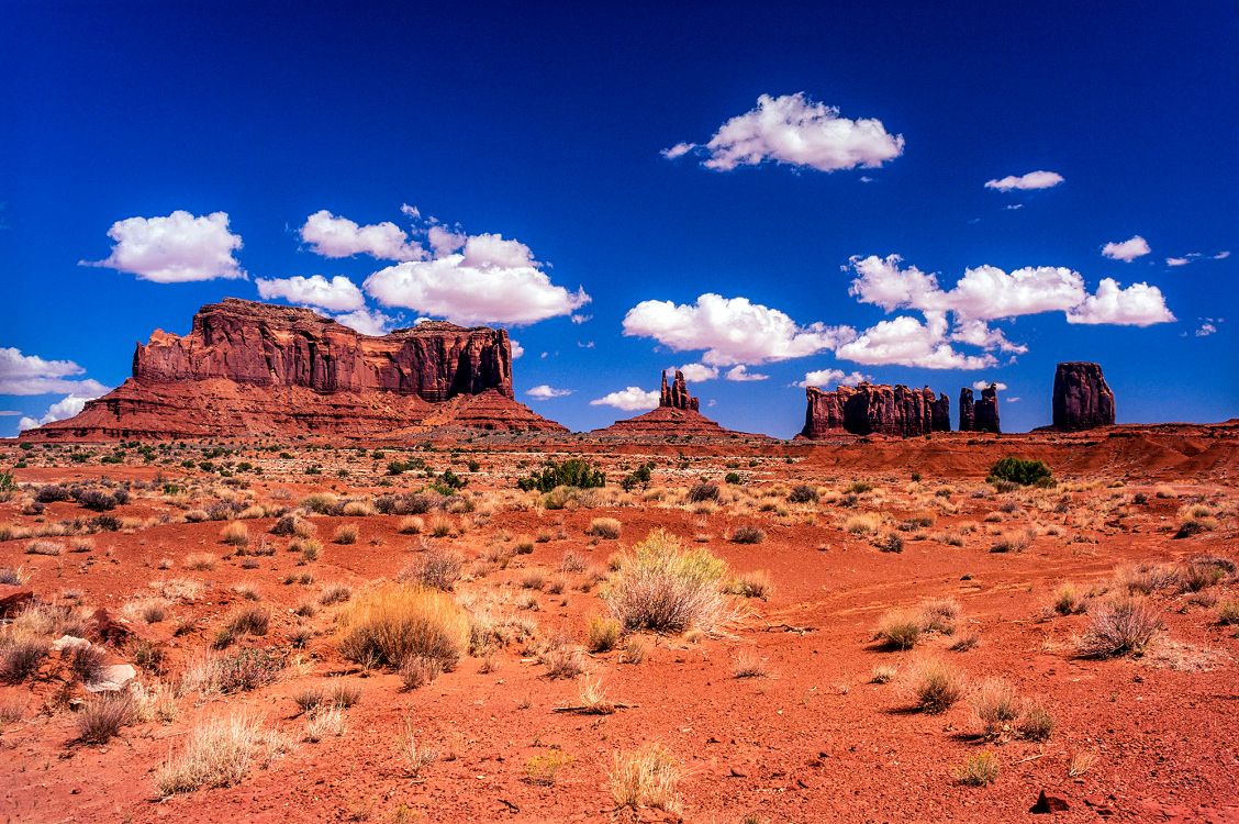 Brown Rock Formation Under Blue Sky During Daytime. Wallpaper in 2000x1329 Resolution