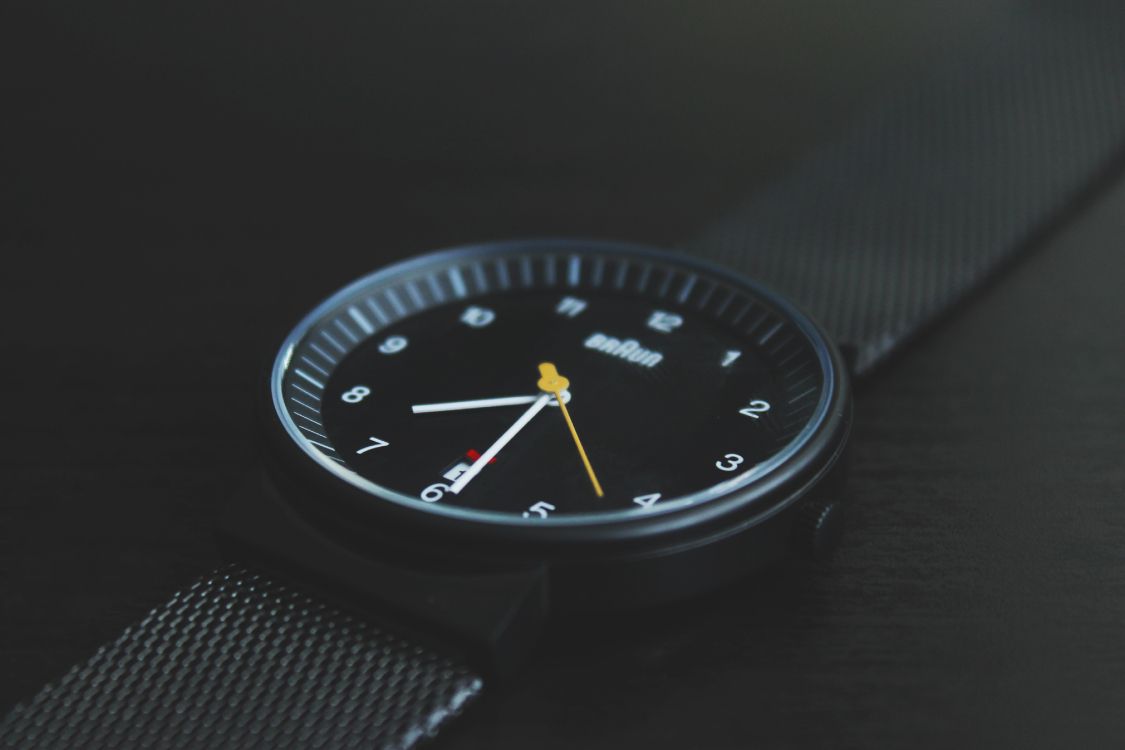 Black Analog Watch at 10 00. Wallpaper in 4272x2848 Resolution