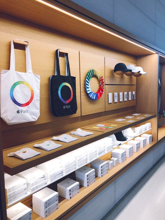 Diseño, Barniz, Tienda, Apple. Wallpaper in 3024x4032 Resolution