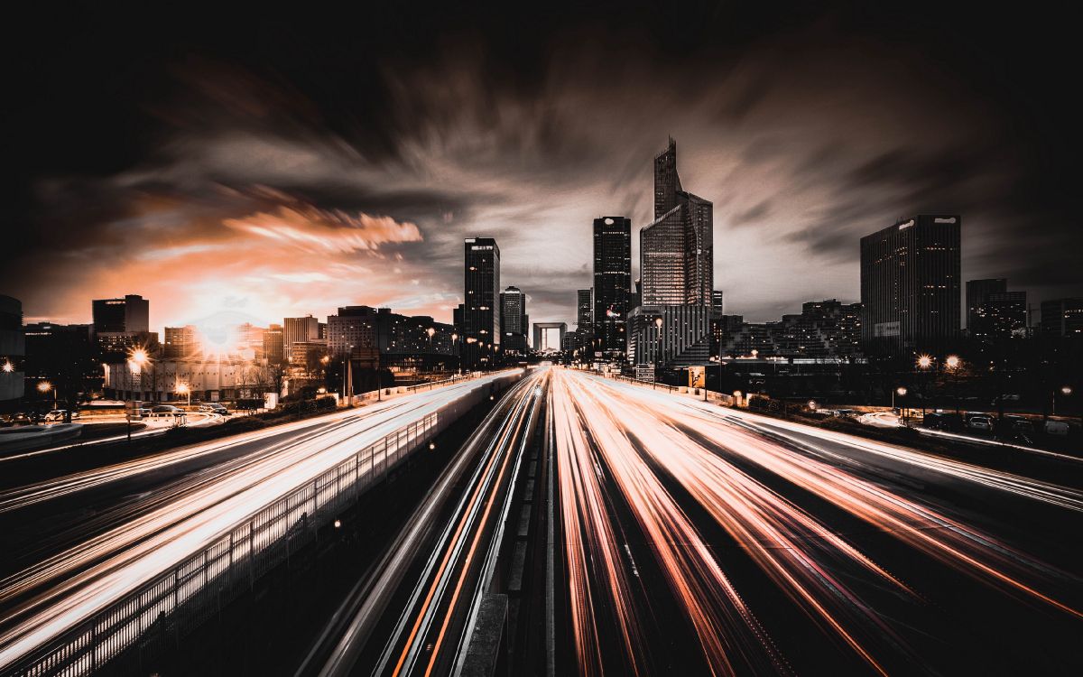 Photographie en Accéléré de la Ville Pendant la Nuit. Wallpaper in 3840x2400 Resolution