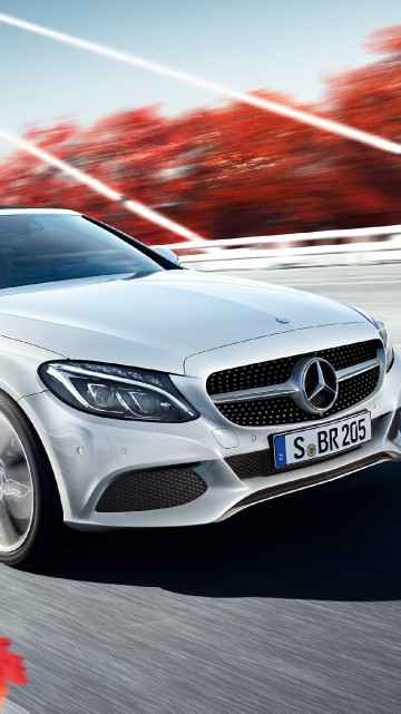 Image silver mercedes benz coupe on road