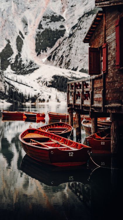 Reflexion, Natur, Saison, Wasser, Boot. Wallpaper in 2160x3840 Resolution