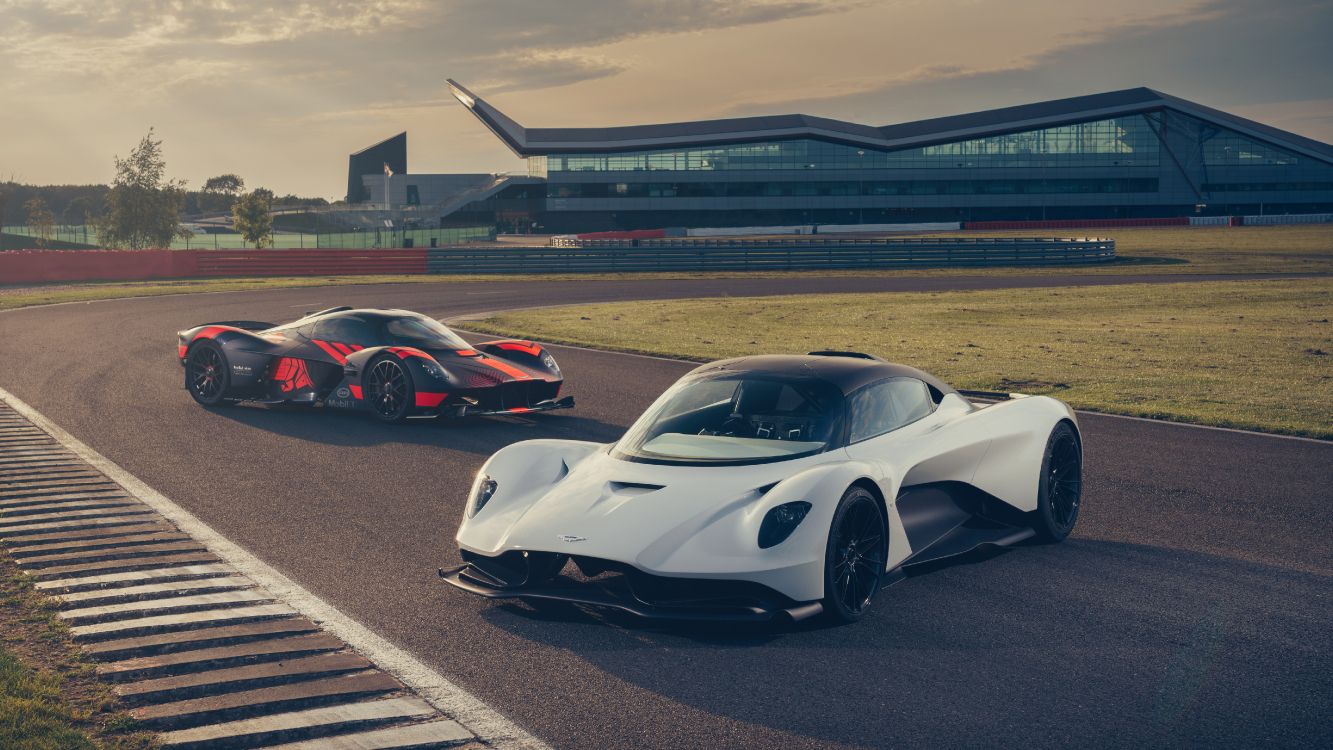 Aston Martin V6, Aston Martin, Aston Martin Valkyrie, Car, Sportwagen. Wallpaper in 5120x2880 Resolution
