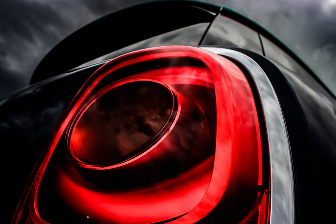 Red and Black Car Side Mirror. Wallpaper in 4695x3130 Resolution