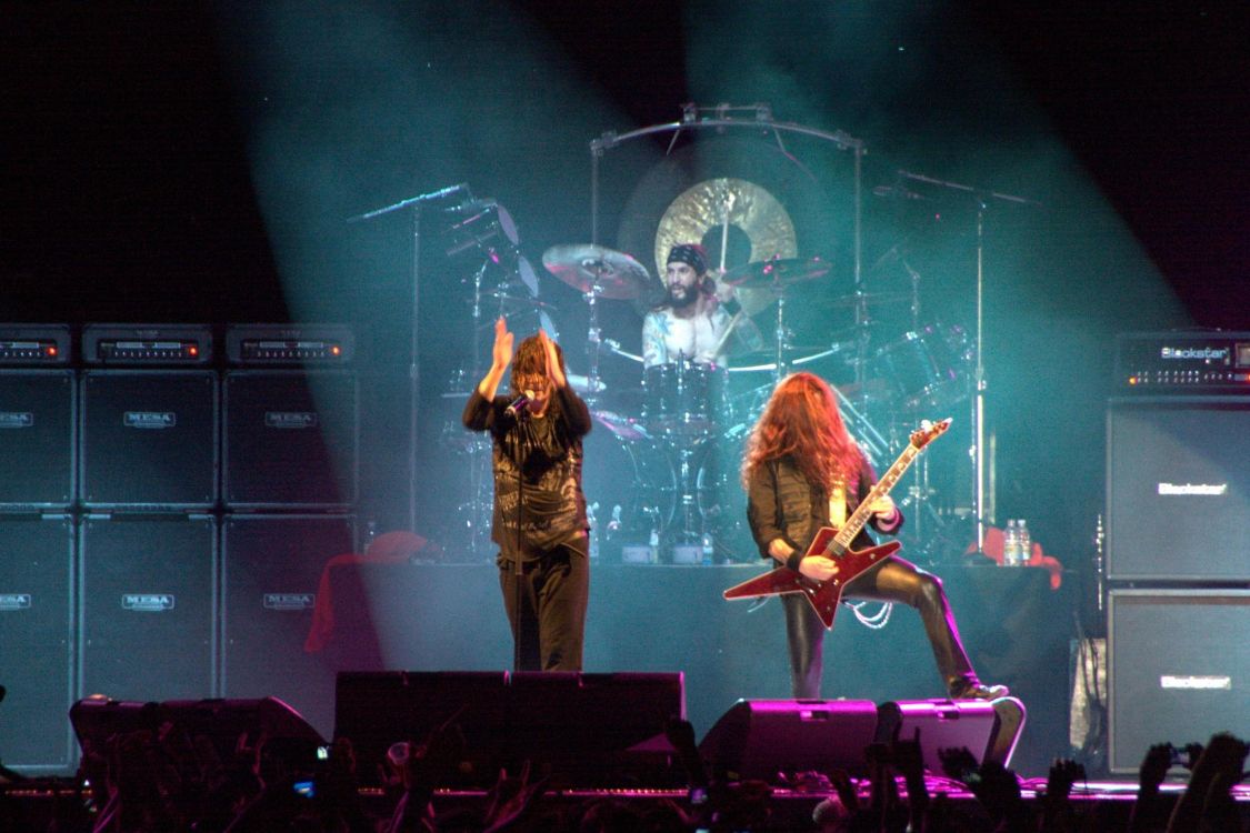 Bühne, Kunst, Black Sabbath, Hardrock, Performancekunst. Wallpaper in 2000x1333 Resolution