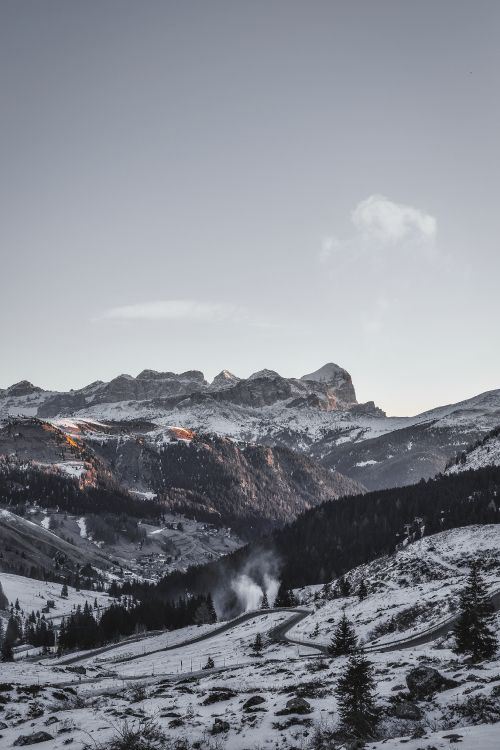 Alpen, Bergkette, Bergigen Landschaftsformen, Schnee, Winter. Wallpaper in 3648x5472 Resolution