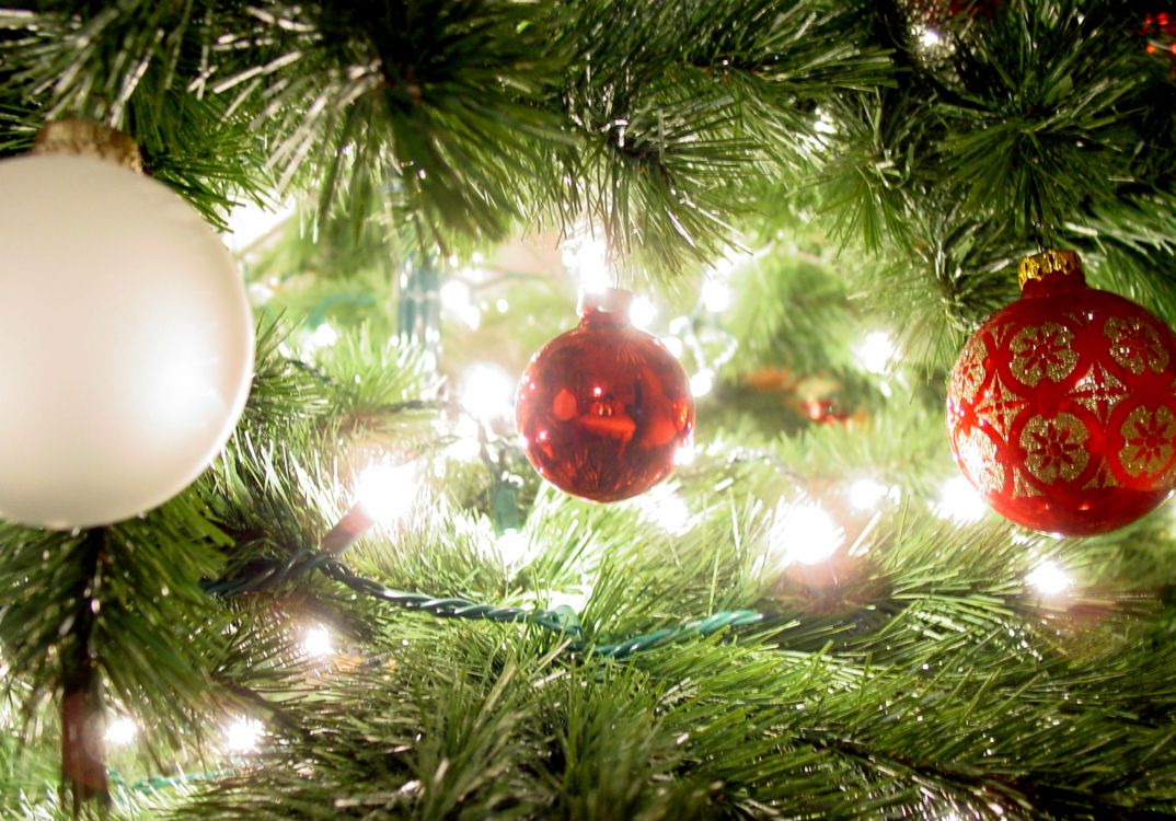Weihnachten, Weihnachtsbaum, Weihnachts-und Ferienzeit, Christmas Ornament, Weihnachtsdekoration. Wallpaper in 1959x1367 Resolution