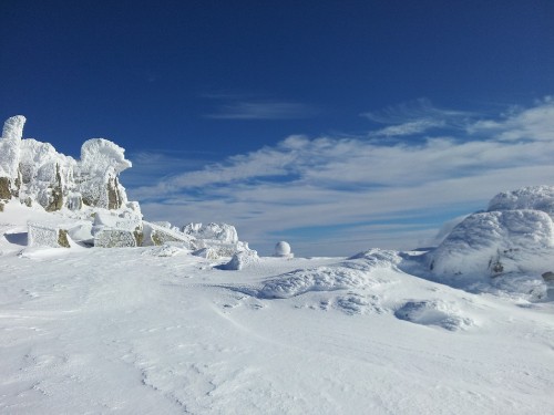 Image snow covered mountain under blue sky during daytime