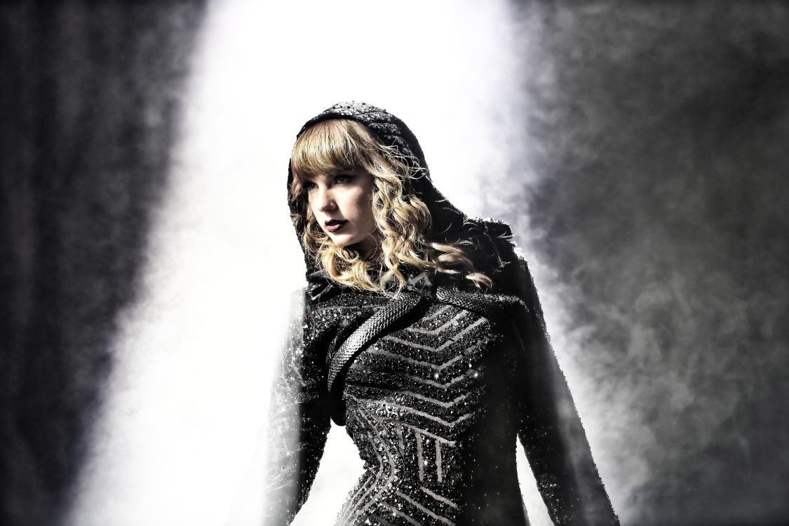 Taylor Swift, Reputation, concert, black, beauty