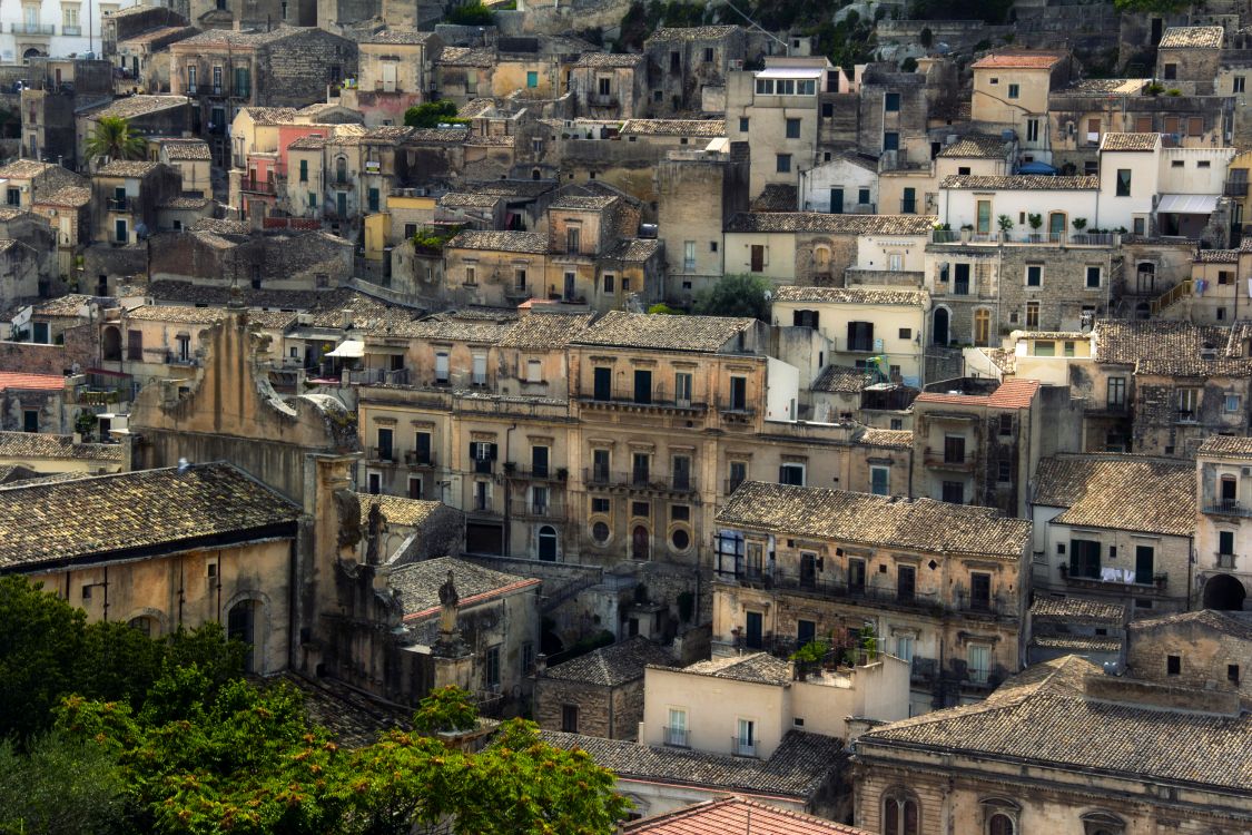 Vue Aérienne Des Bâtiments de la Ville Pendant la Journée. Wallpaper in 3000x2000 Resolution