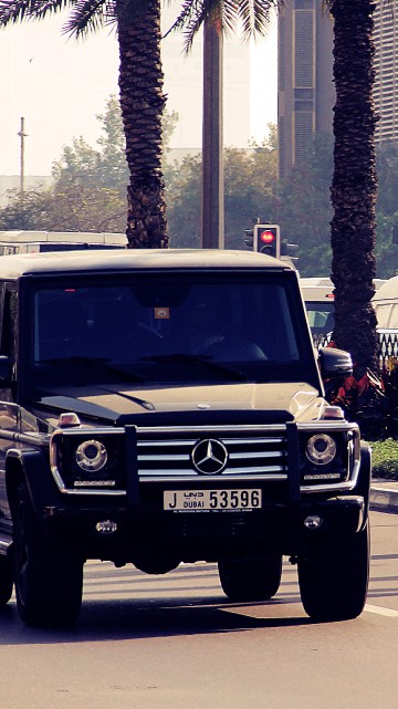 Image black jeep wrangler on road during daytime