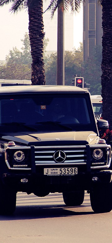 Image black jeep wrangler on road during daytime