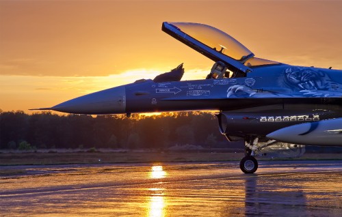 Image blue jet plane on the sky during daytime