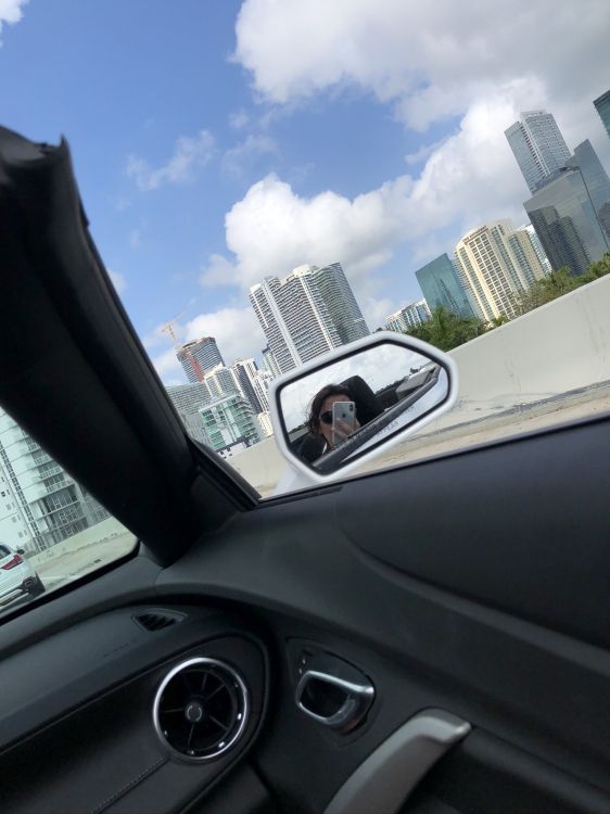 Miami, Voiture de Famille, Roi, Voiture Compacte, Voiture de Taille Moyenne. Wallpaper in 1536x2048 Resolution