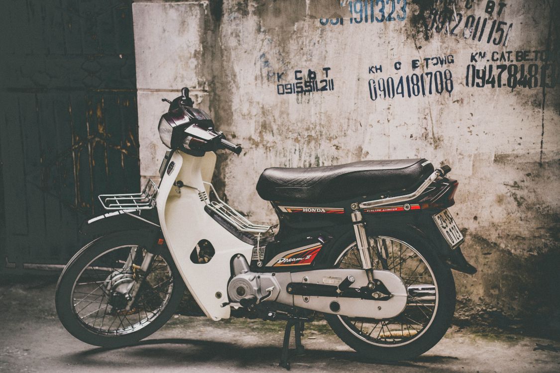 自行车, 轻便摩托车, 发言, 汽车轮胎, 胡志明市 壁纸 5472x3648 允许