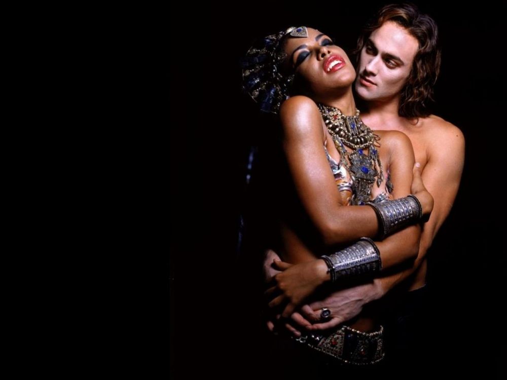 Vampire, Bras, Modèle, Main, Village Roadshow Pictures. Wallpaper in 1920x1440 Resolution