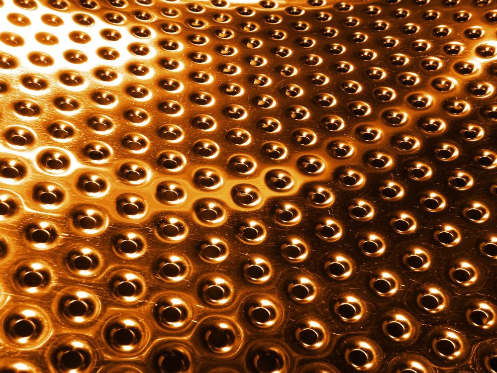 Schwarz-goldenes Textil Mit Nieten. Wallpaper in 2767x2076 Resolution