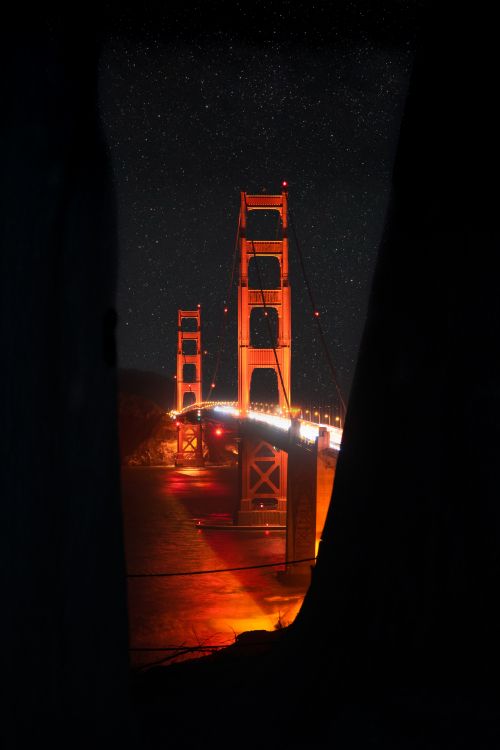 Golden Gate Bridge Bei Nacht Night. Wallpaper in 3096x4639 Resolution