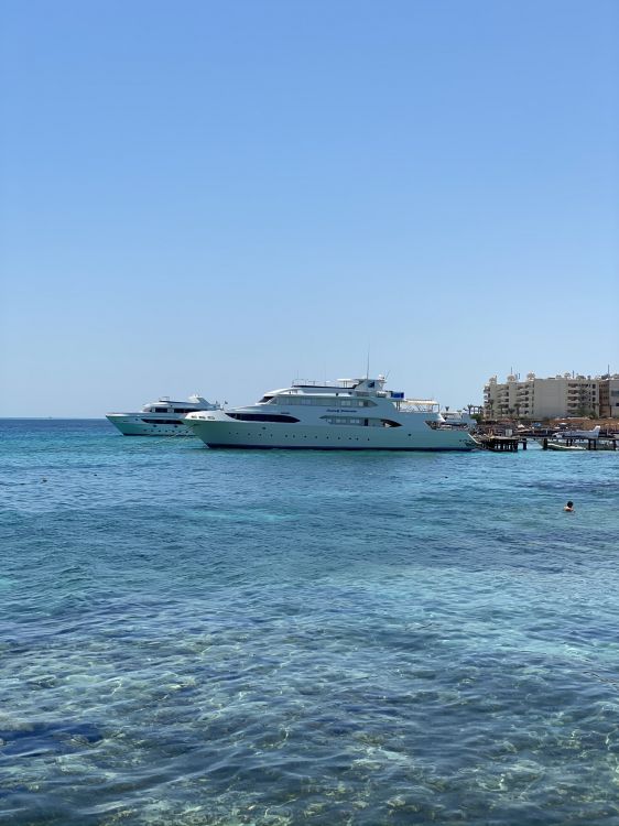 大海, 船只, 地平线, 液体, 海军建筑 壁纸 1536x2048 允许