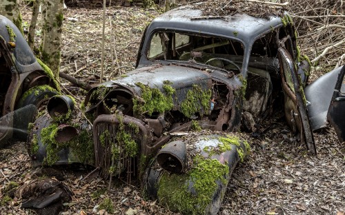 Image green and brown vintage car