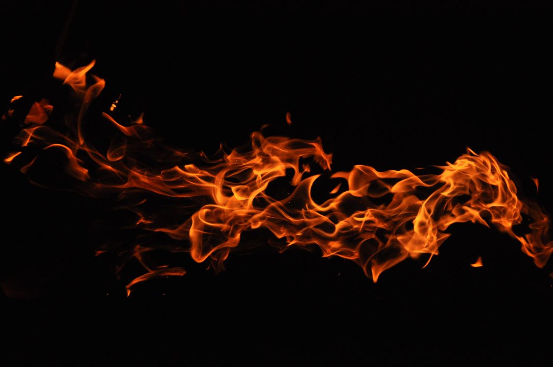 Fire in Black Background With Black Background. Wallpaper in 4288x2848 Resolution