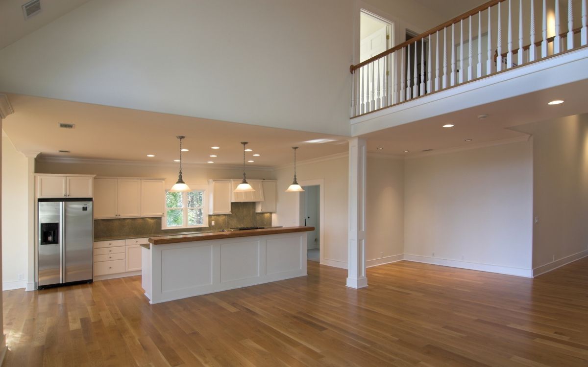 Brauner Holzschrank in Der Nähe Der Weißen Wand. Wallpaper in 1920x1200 Resolution