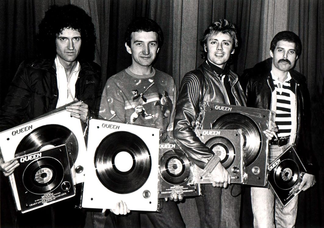 queen, Freddie Mercury, Roger Meddows Taylor, Brian May, John Deacon