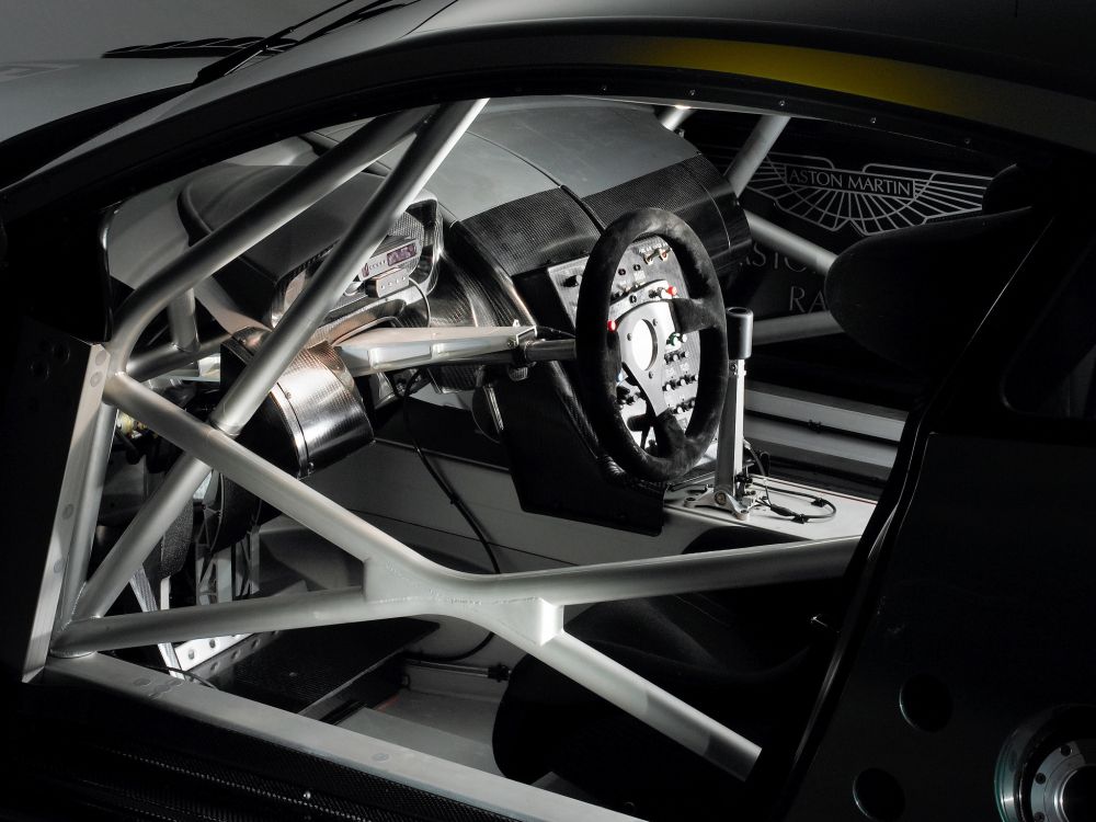 Volant Noir et Argent. Wallpaper in 2048x1536 Resolution