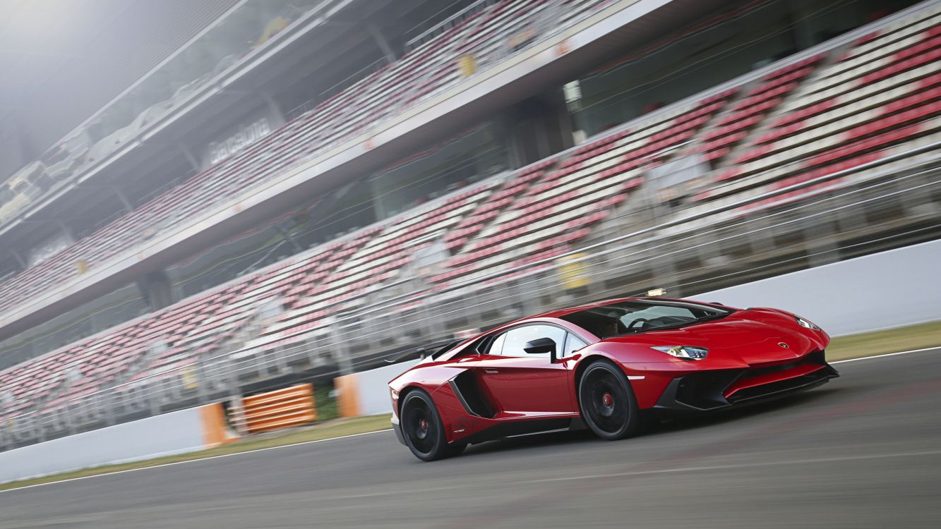 Roter Ferrari 458 Italia Unterwegs. Wallpaper in 3840x2160 Resolution