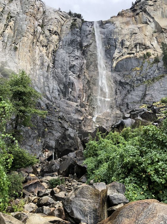 Wasserfall, Wasser, Rock, Aufschluss, Naturlandschaft. Wallpaper in 1536x2048 Resolution