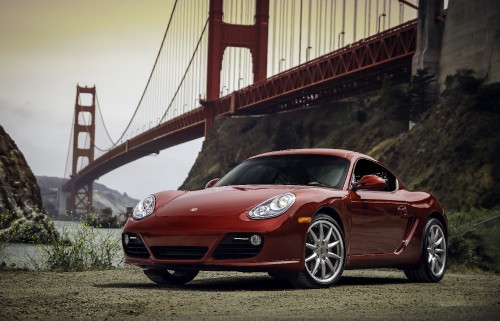 Image red ferrari 458 italia on golden gate bridge