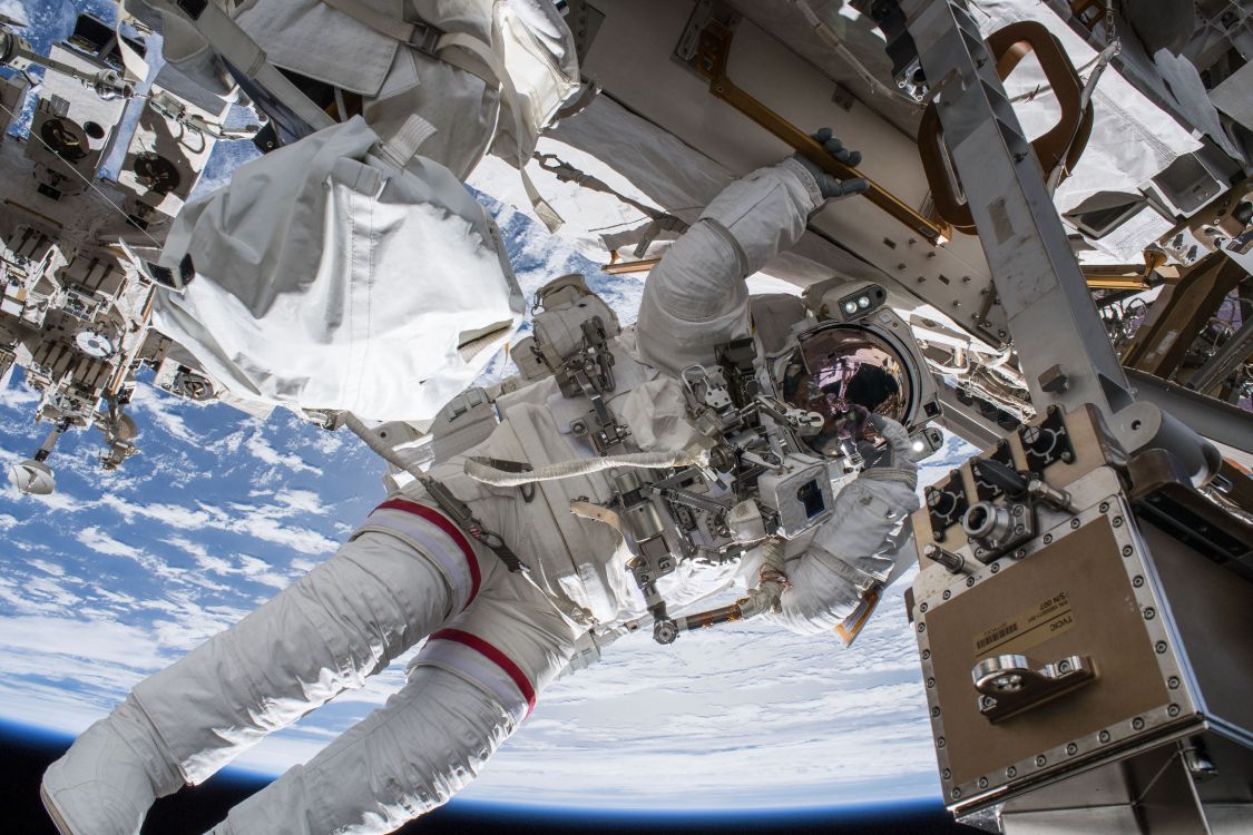 国际空间站, 舱外活动, 美国宇航局, 宇航员, 空间站 壁纸 5568x3712 允许