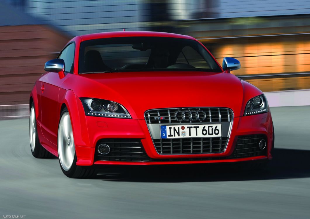 Audi Rouge a 4 Berline. Wallpaper in 2400x1696 Resolution