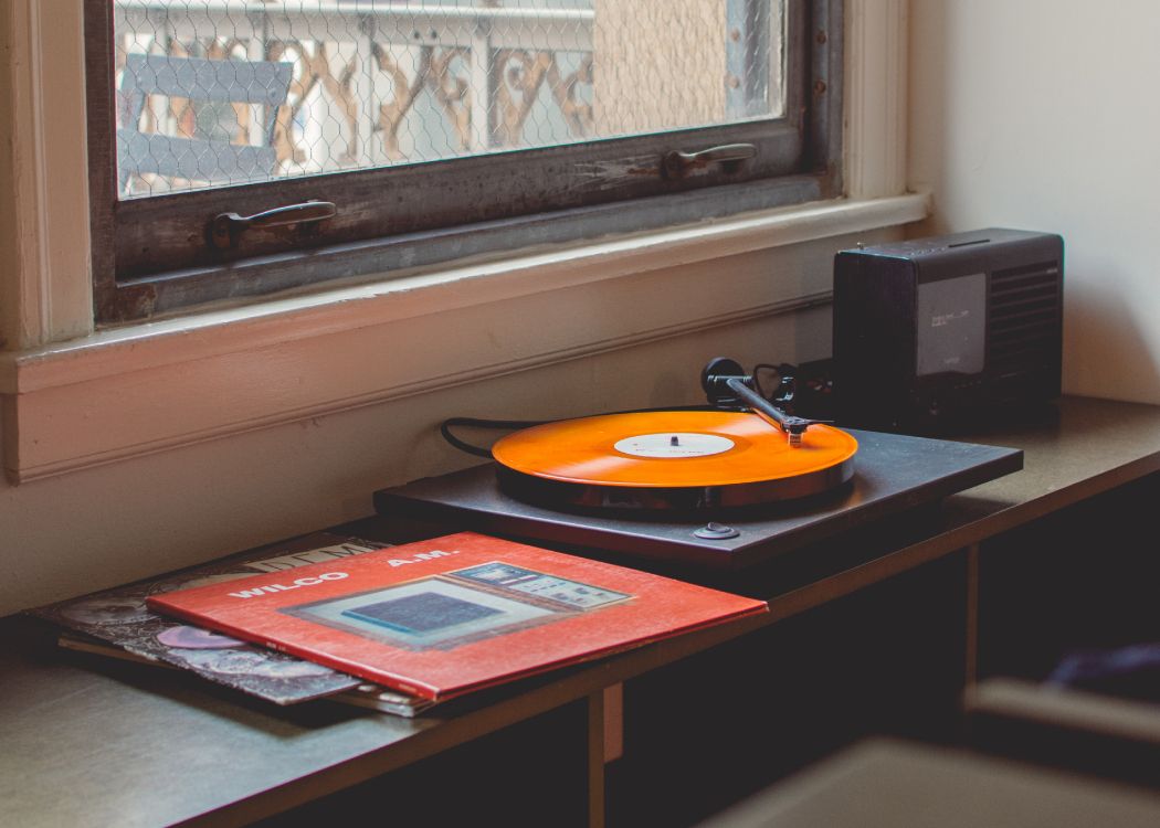 Schallplatte, Plattenspieler, Phonograph, Orange, Zimmer. Wallpaper in 4000x2857 Resolution
