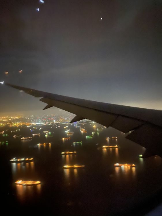 Atmosphäre, Flugreise, Horizont, Luft-und Raumfahrttechnik, Nacht. Wallpaper in 1536x2048 Resolution